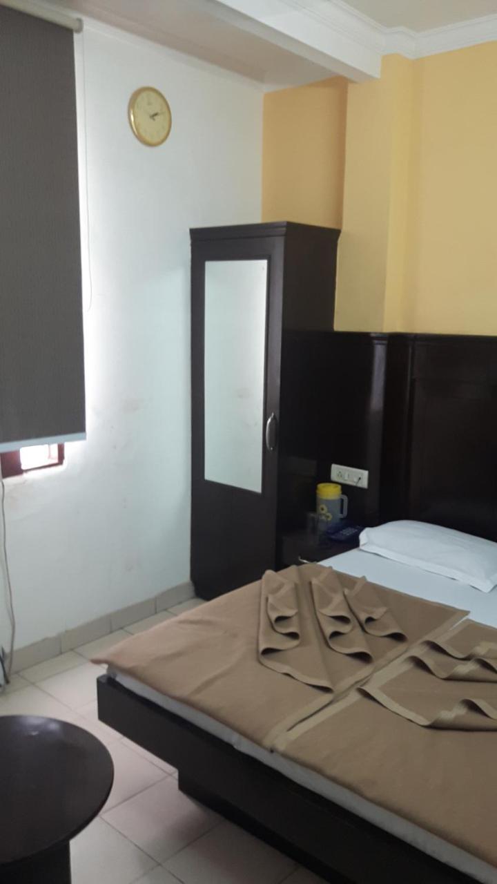 Hotel Shreeram Deluxe New Delhi Exterior foto